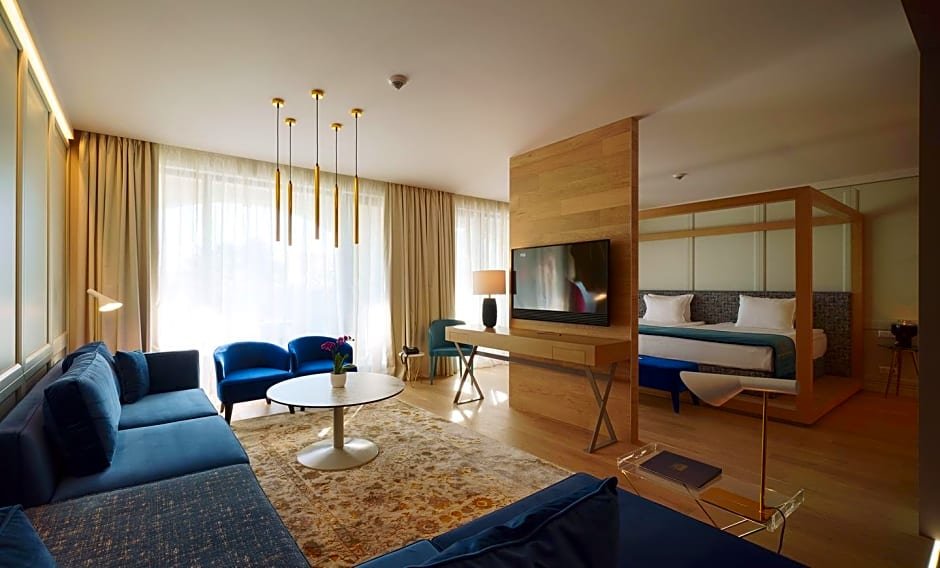 Фото Astor Garden 