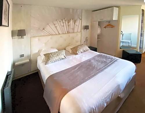 Фото Hôtel des Lacs