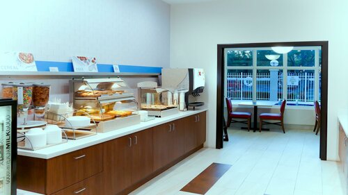 Гостиница Holiday Inn Express St. Petersburg North, an Ihg Hotel в Сент-Питерсберге