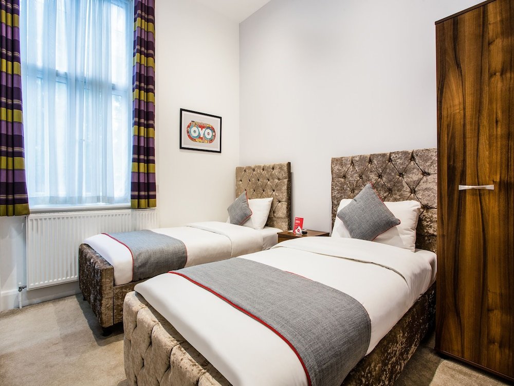 Фото Oyo The Arch, Wembly Stadium