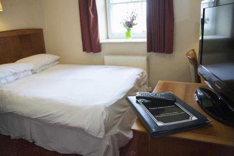 Фото Arnos Manor Hotel