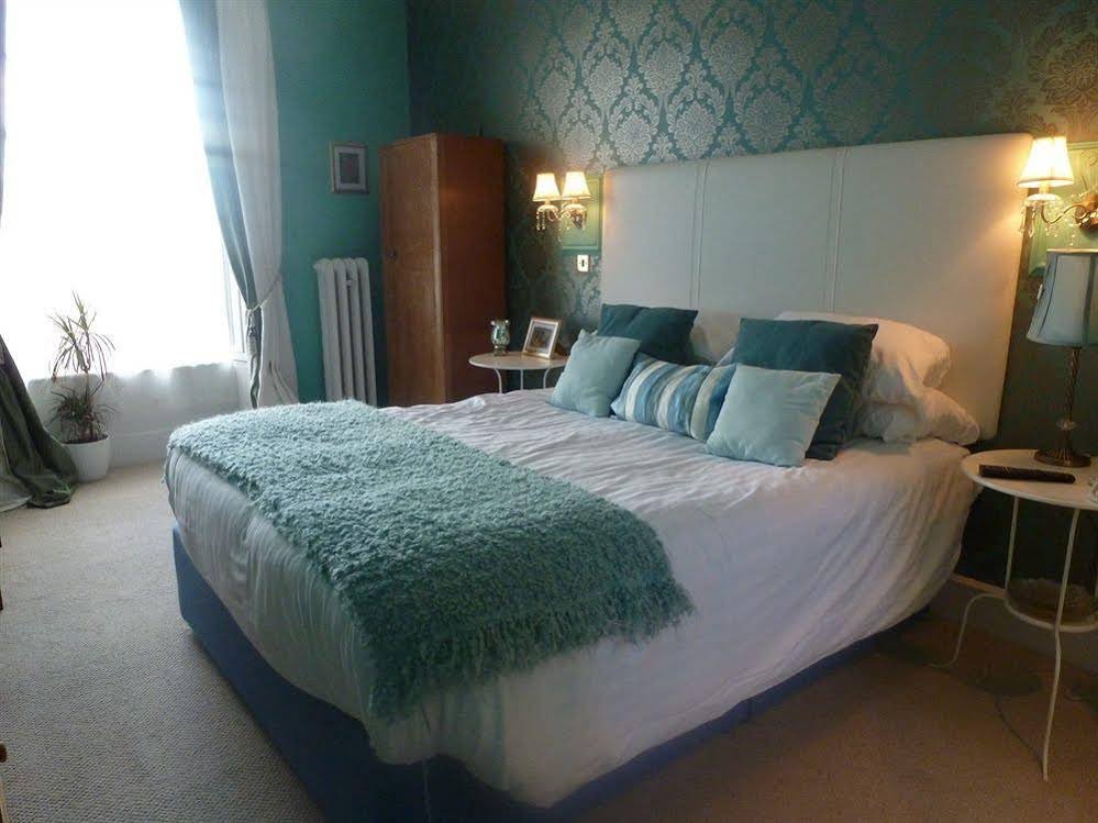 Фото Shieldhill Castle Hotel