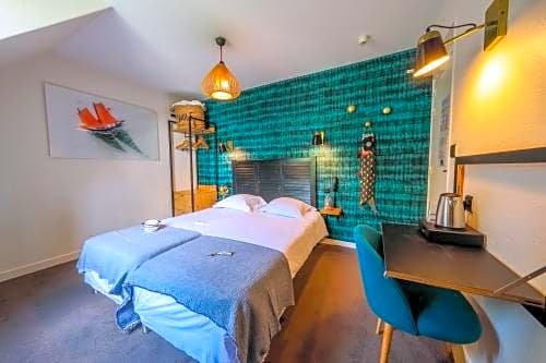 Фото Hôtel Les Charmettes