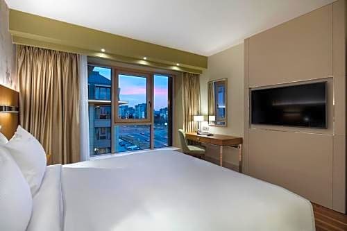 Фото DoubleTree by Hilton Skopje