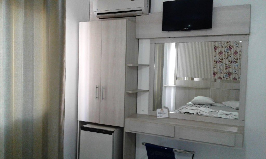 Фото Hotel Rediadri