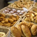 Julia bakery (Abay Avenue, 98) ، مخبز