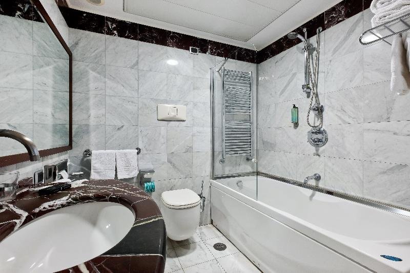 Фото Italiana Hotels Cosenza