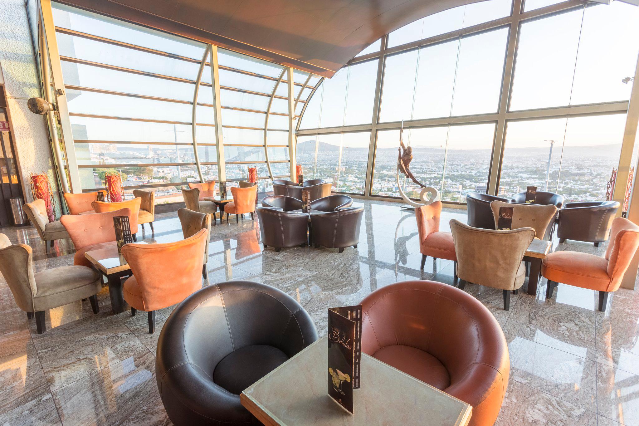 Фото Crowne Plaza Queretaro