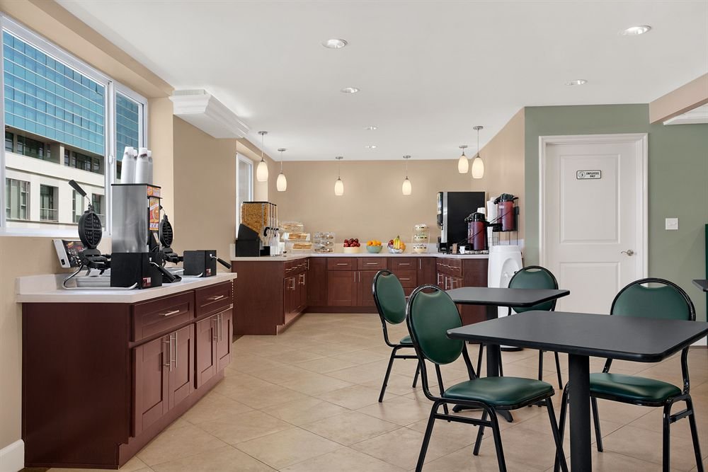 Фото Best Western Plus La Mid Town Hotel