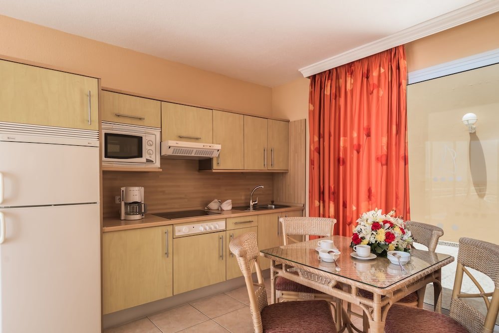 Фото Hotel Esmeralda Maris by Livvo