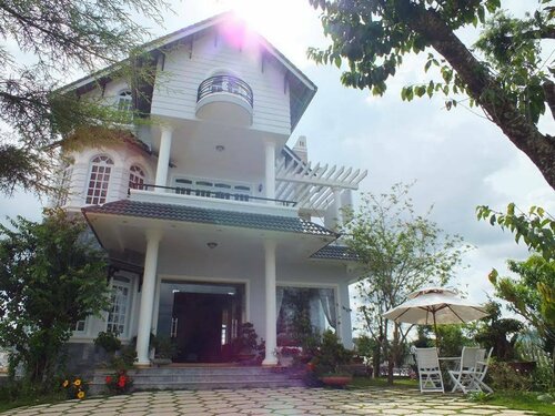 Гостиница Reveto Villa Dalat в Далате