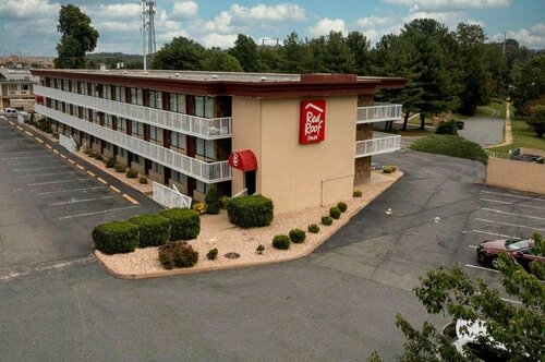 Гостиница Red Roof Inn Charlottesville в Шарлоттсвилле