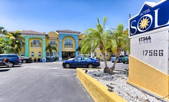 Фото отеля 2