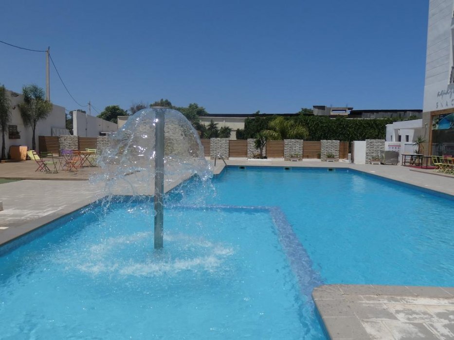 Фото отеля 2