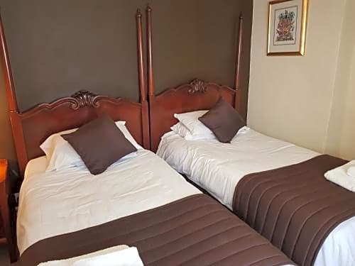 Фото The Old George Inn