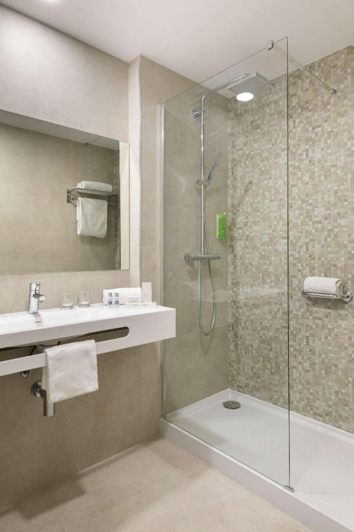 Фото Best Western Hotel Mediterranee Menton