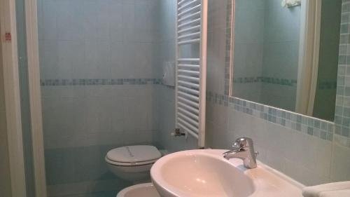 Фото Residence Record