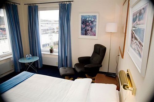 Фото Hotel Riverside