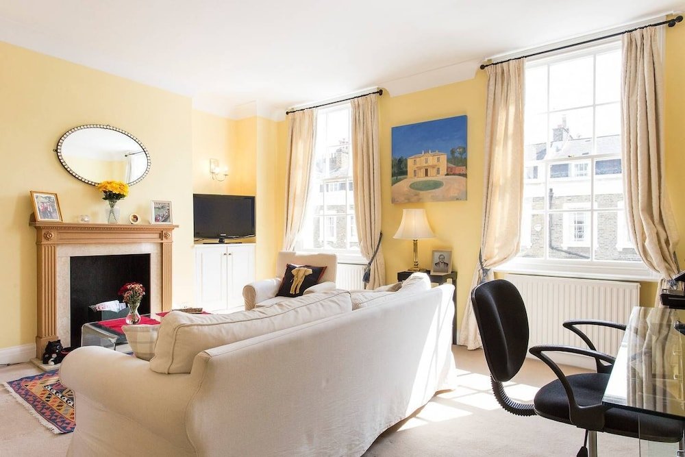Фото Altido Luxurious 2br flat in Pimlico, near Warwick sq