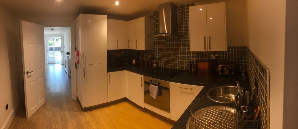 Фото Beach House - 1 Bedroom Apartment