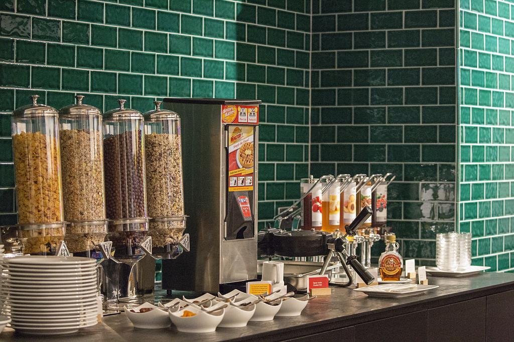 Фото Hilton Garden Inn Zagreb - Radnicka