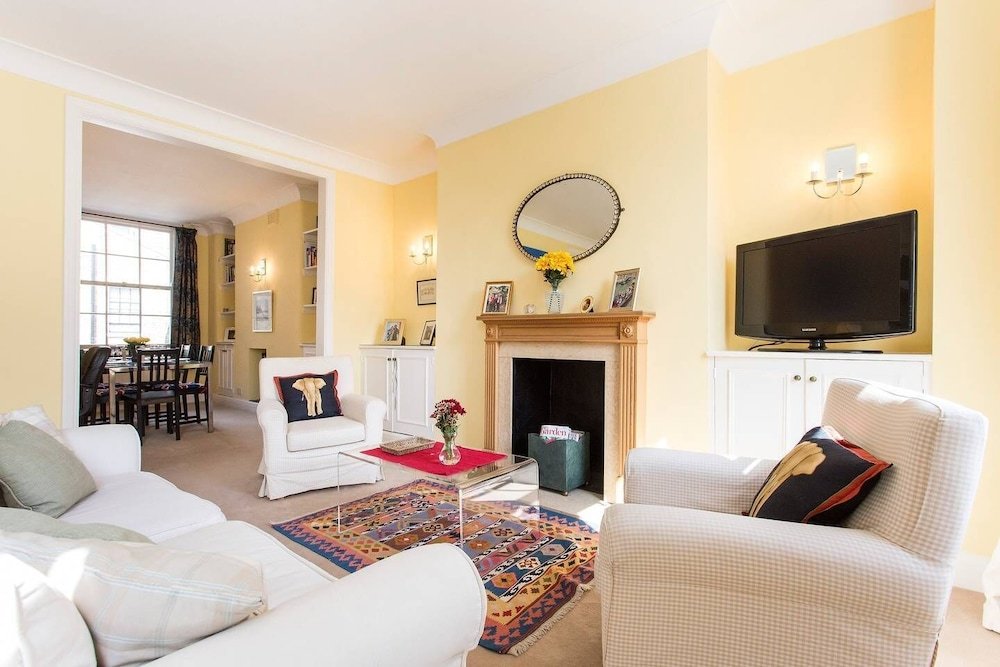 Фото Altido Luxurious 2br flat in Pimlico, near Warwick sq