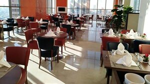 Гостиница Ramada Encore by Wyndham Kuwait Downtown