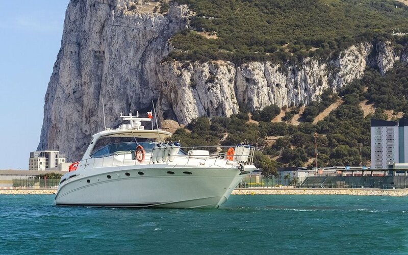 Гостиница Luxury Yacht Hotel в Гибралтаре