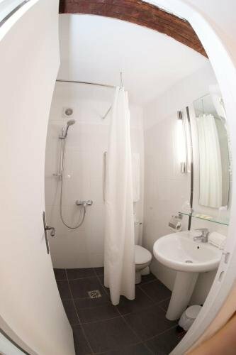 Гостиница Hôtel du Vieux Château в Форкалькье