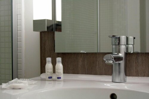 Гостиница Hotel Kyriad Prestige Compiegne в Компьени