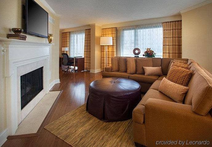 Фото Norfolk Waterside Marriott