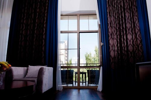 Гостиница Ambassador в Бишкеке