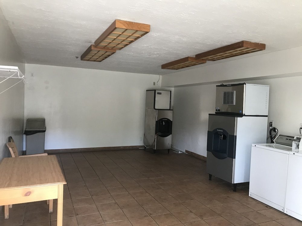 Фото Channel Islands Inn