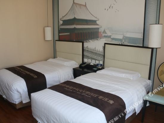 Фото China Electronics Huajing Business Hotel