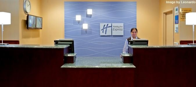 Фото Days Hotel by Wyndham North Bergen Nyc Area