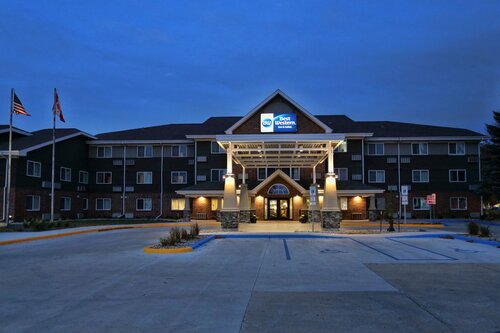 Гостиница Best Western Harvest Inn & Suites в Гранд-Форксе