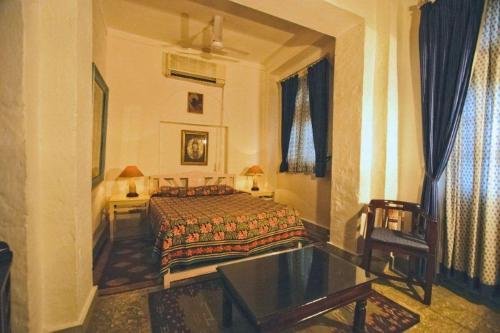 Фото Neemrana's - Hill Fort - Kesroli