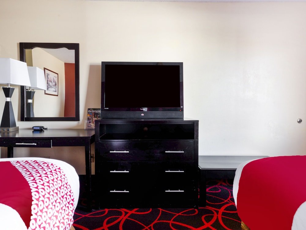 Фото Travelodge by Wyndham Richmond In