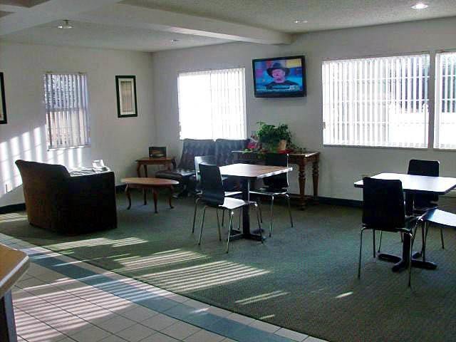 Фото Motel 6 Charlotte - University