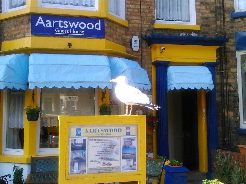 Hotel Aartswood Guest House, Scarborough, photo