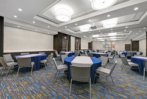 Гостиница Holiday Inn Express & Suites Houston - Memorial City Centre, an Ihg Hotel в Хьюстоне