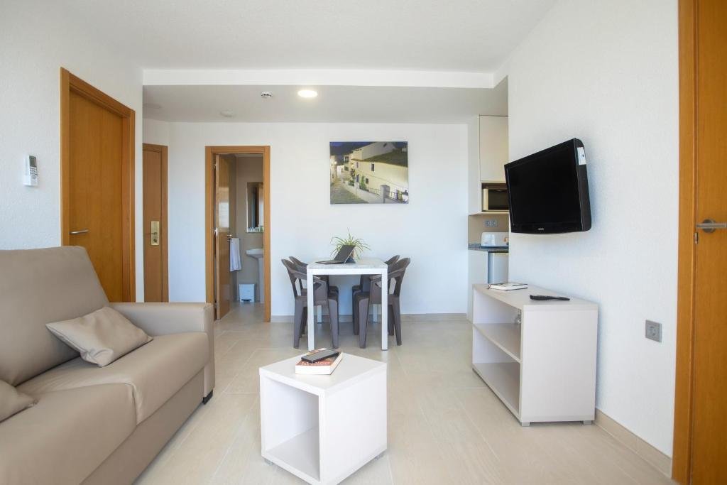 Фото Aparthotel Bcl Levante Club
