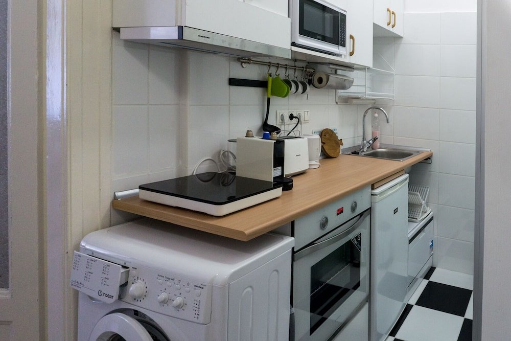 Фото Be a Budapester