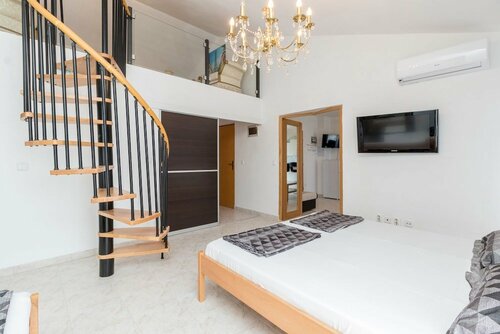 Гостиница Cosy Apartment 5min to Beach Mirela Borik в Задаре