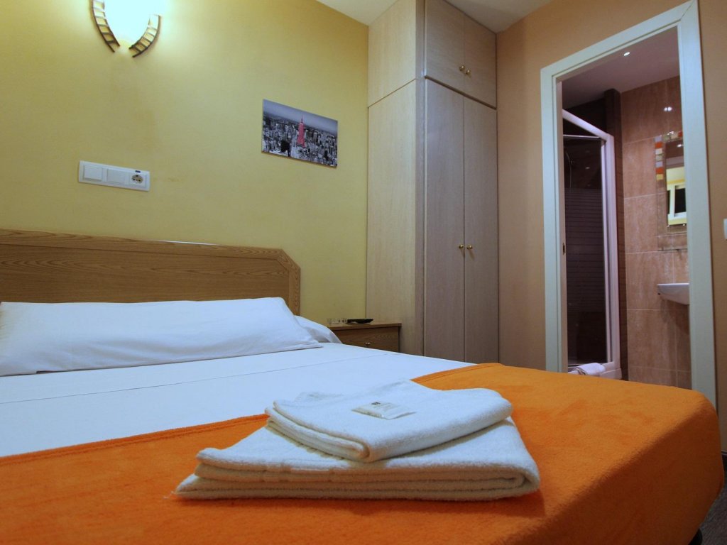 Фото Hostal Regio