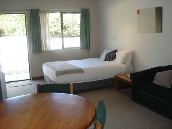 Фото Karaka Tree Motel