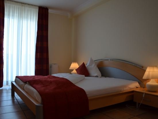 Фото Akazienhof Hotel & Brauhaus