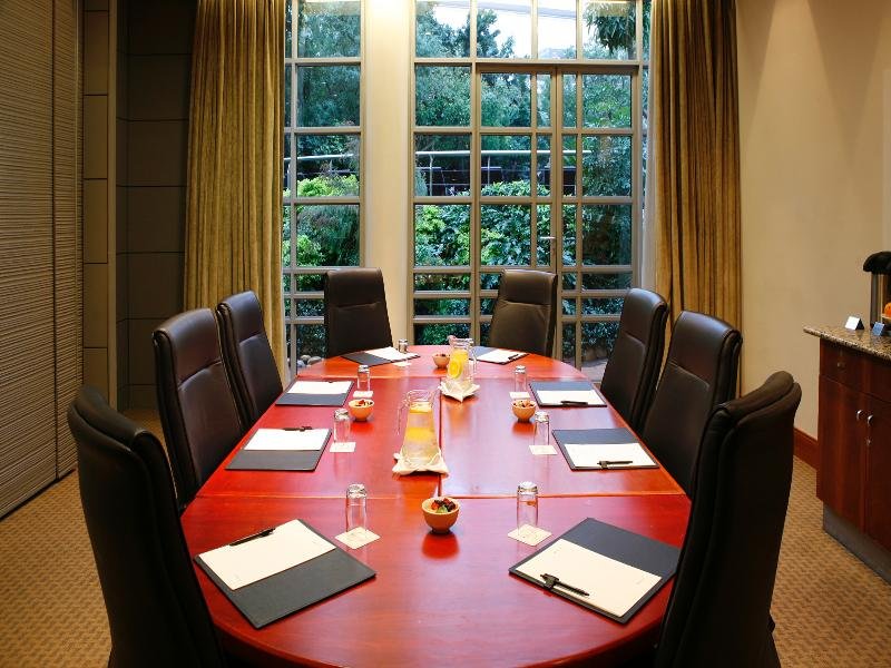 Фото Southern Sun Waterfront Cape Town