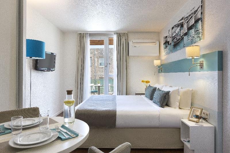 Фото Citadines Castellane Marseille