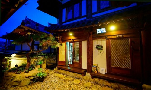 Гостиница Jeonju Hanok Gotek Agbae в Чонджу
